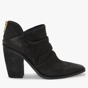 NWT Vince Camuto Women's Ainsley Ankle Boot